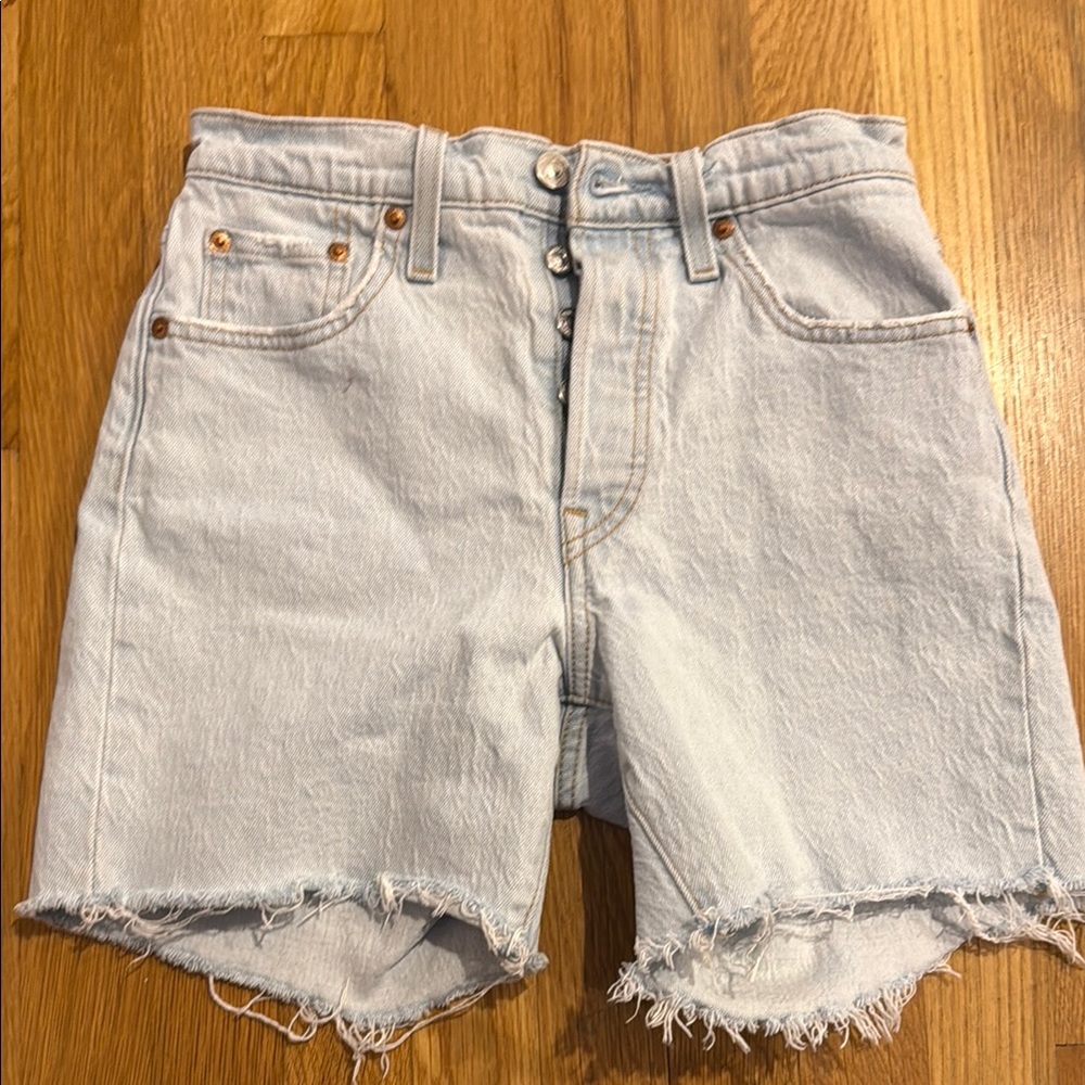 Levi’s 501 Light Blue Denim Women Shorts